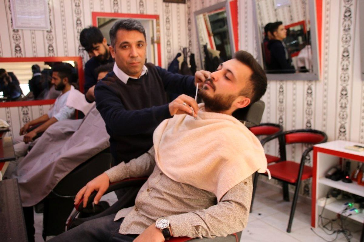 Kozanlı berber 3 günlük hasılatını depremzedelere bağışladı