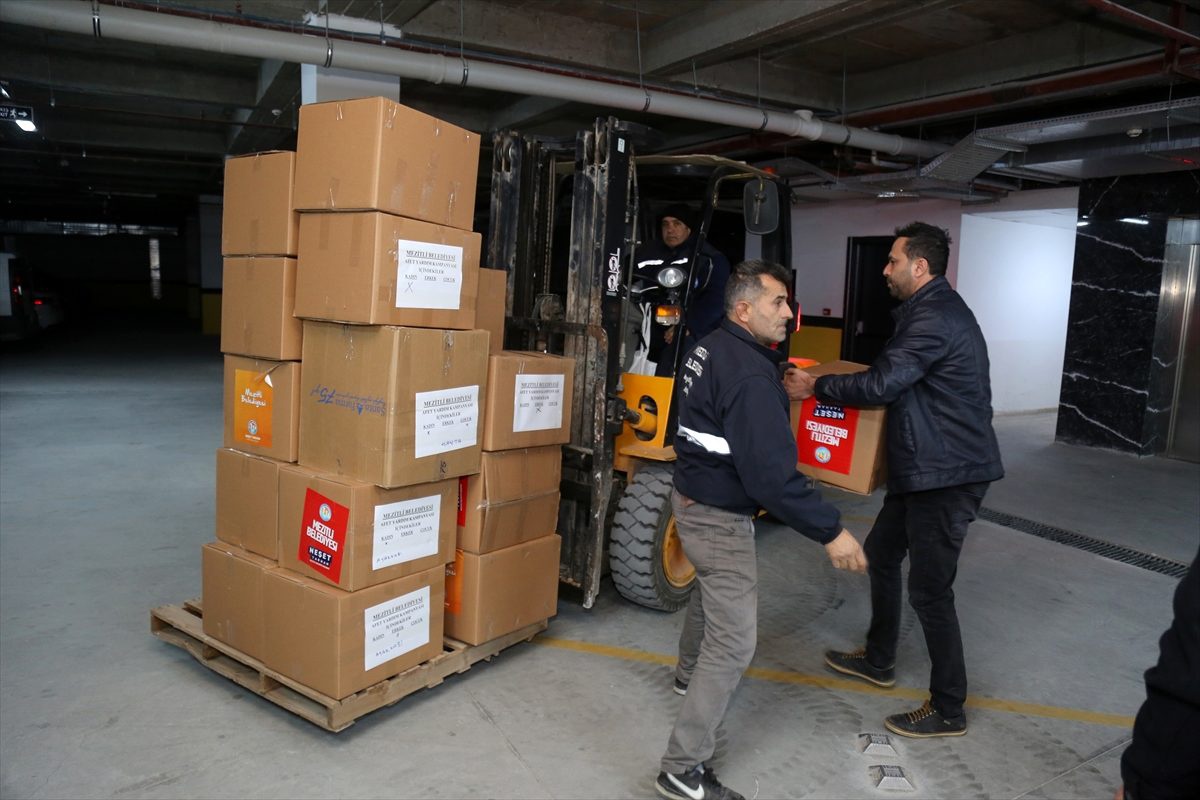 Mersin\'den deprem bölgesine 4 ton narenciye gönderildi