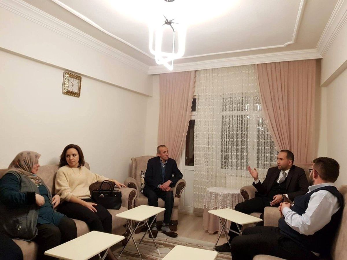 Niğde Belediye Başkanı Emrah Özdemir, Gönül Kapılarını Çalıyor