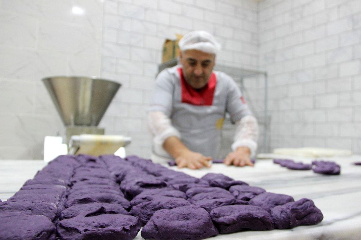 (Özel) Mor ekmekten sonra mor hamurdan ürünler giderek yaygınlaşıyor