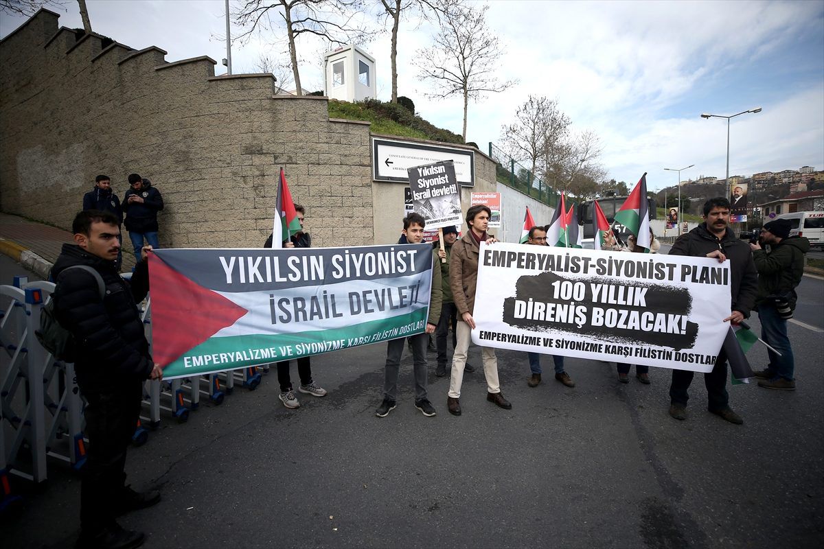 Sözde barış planı, ABD\'nin İstanbul Başkonsolosluğu önünde protesto edildi