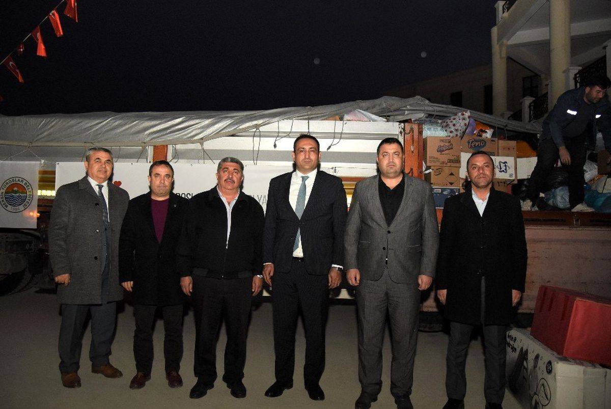 Toroslar Belediyesi\'nin yardım tırı Elazığ\'a gönderildi