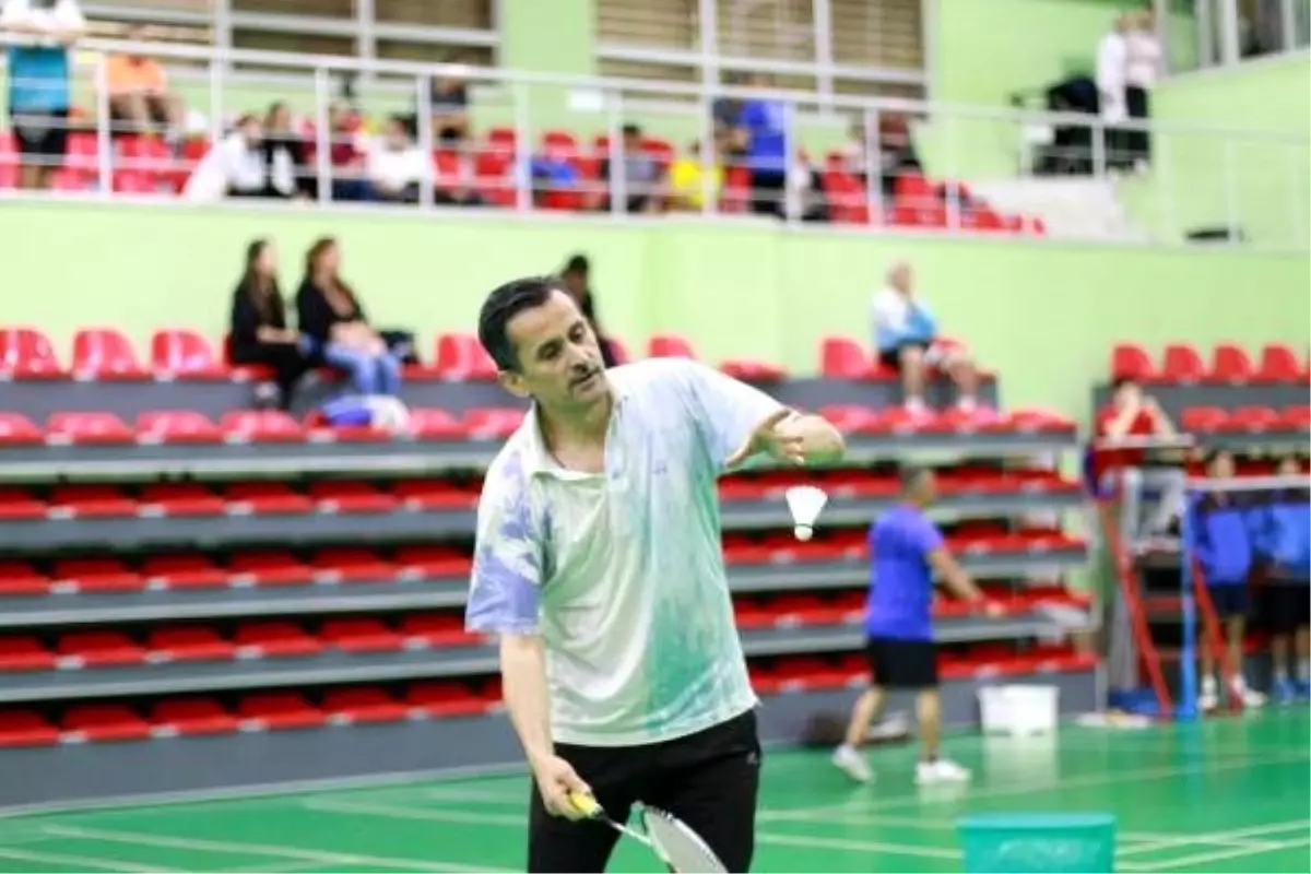 Veteranlar Türkiye Badminton Şampiyonası Ankara\'da başlıyor