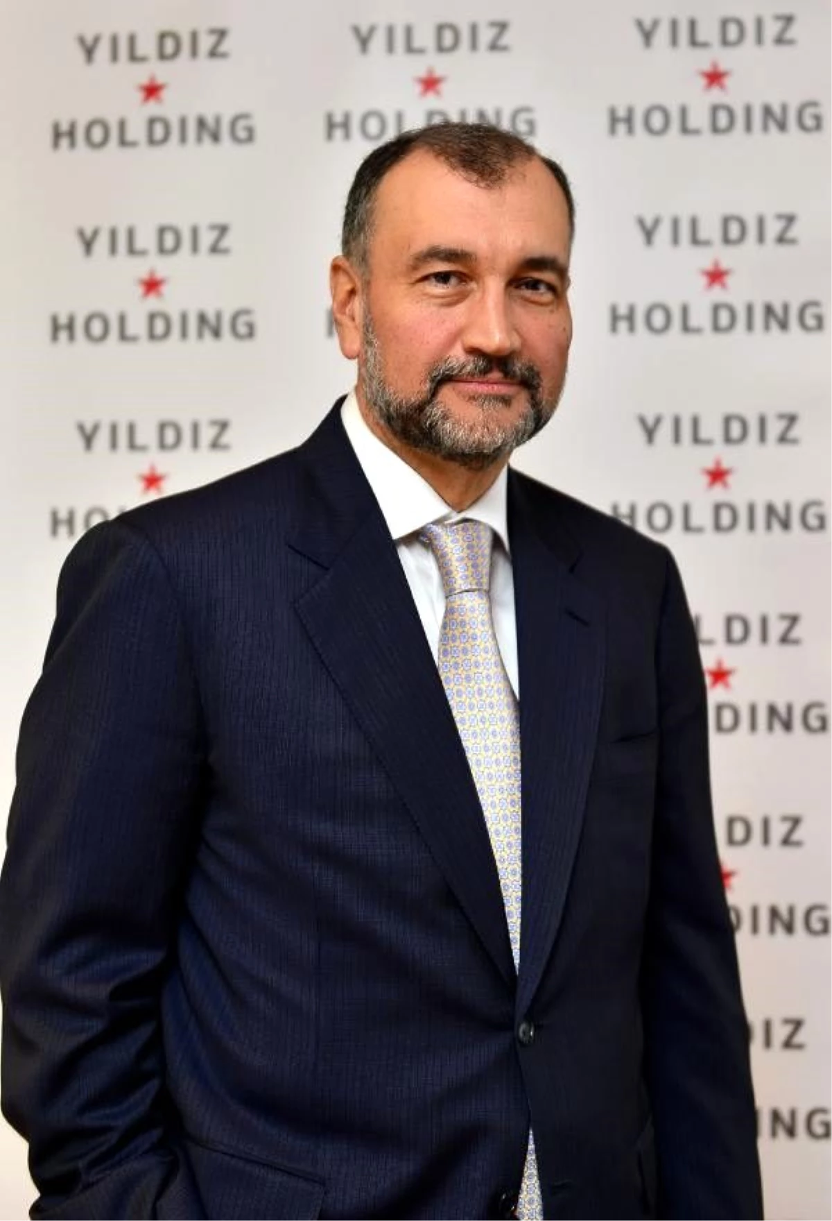Yıldız Holding Yönetim Kurulu Başkanı Murat Ülker görevini Ali Ülker\'e devretti.