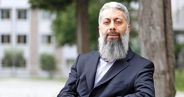 Yıldız Teknik Üniversitesi'nden, Bedri Gencer'in depremle ilgili paylaşımlarına tepki geldi