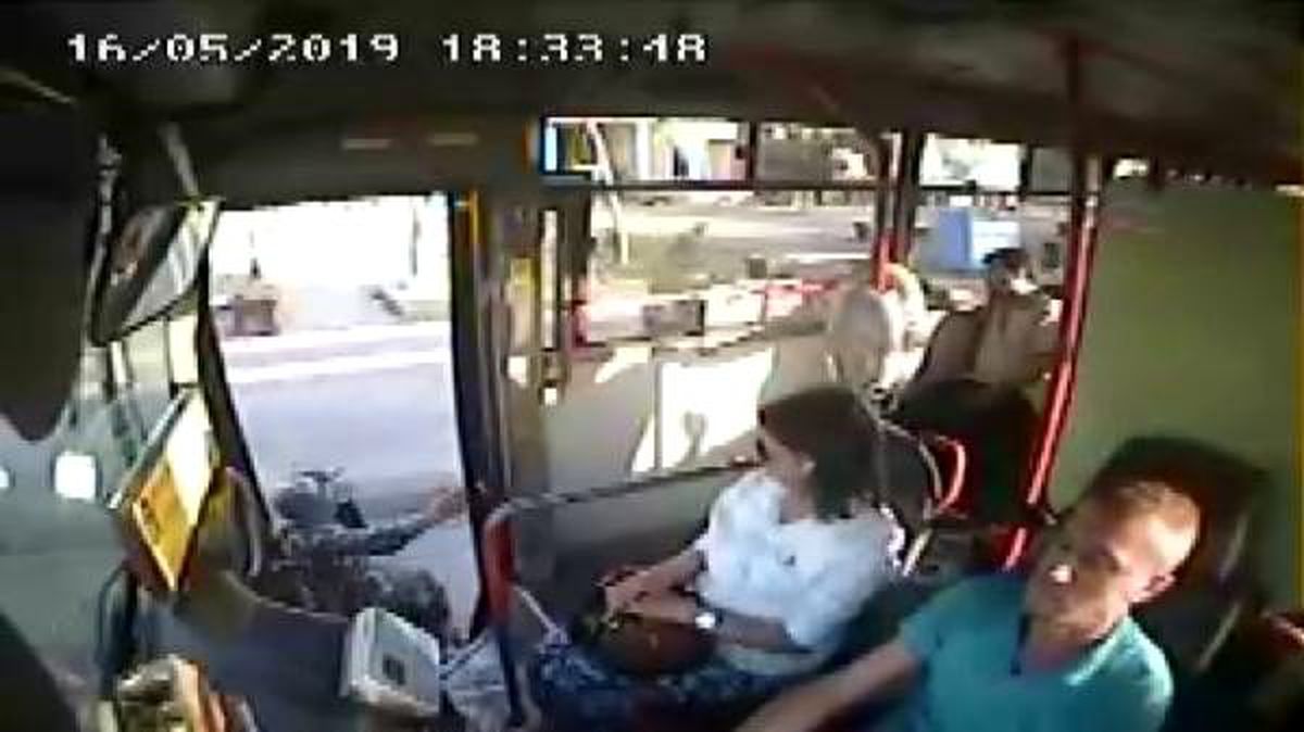 Yolcunun düşmesine neden olan halk otobüsü şoförünün 1 yıl 6 ay hapsi istendiistemi