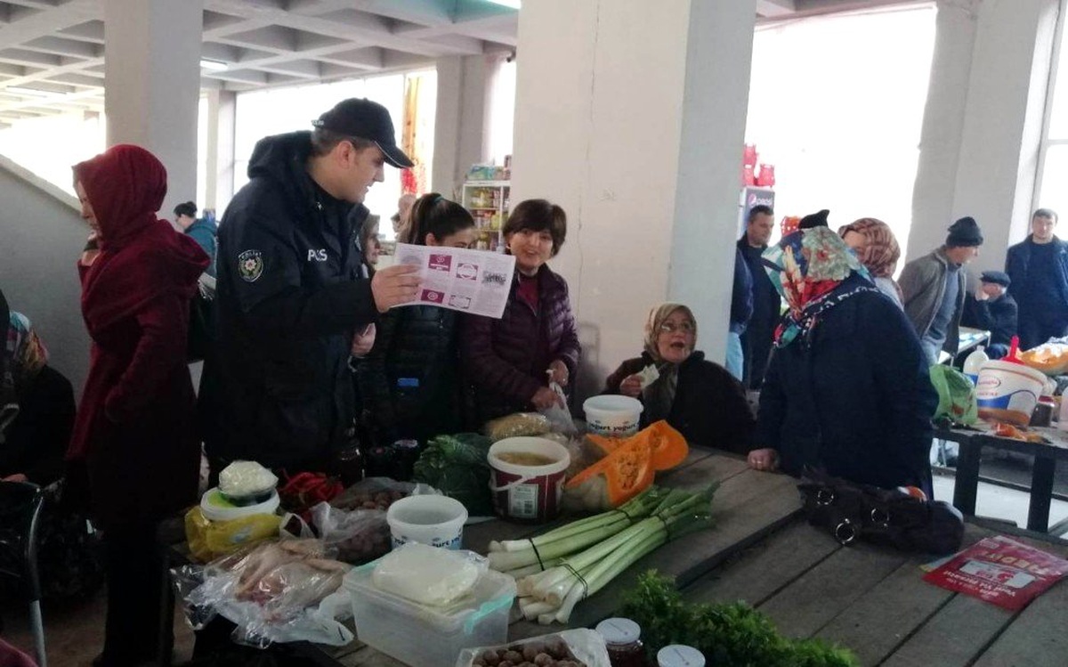 Alaçam polisi KADES uygulamasını anlattı
