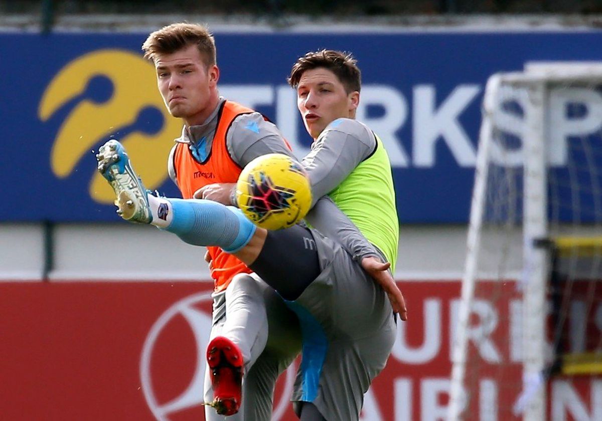 Alexander Sörloth Fenerbahçe\'yi bekliyor