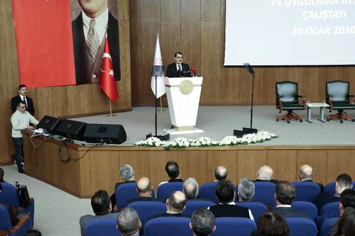 Bakan Dönmez: Kamuda yüzde 40\'lık enerji tasarrufu mümkün