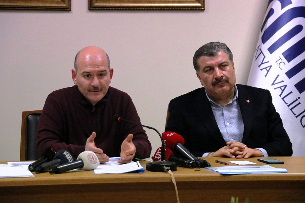 Bakan Soylu ve Bakan Koca\'dan deprem değerlendirmesi
