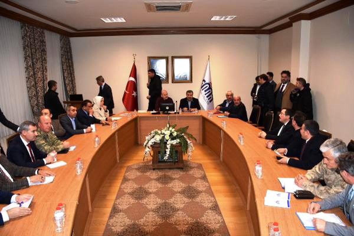 Bakan Soylu ve Koca\'dan, \'deprem\' değerlendirmesi