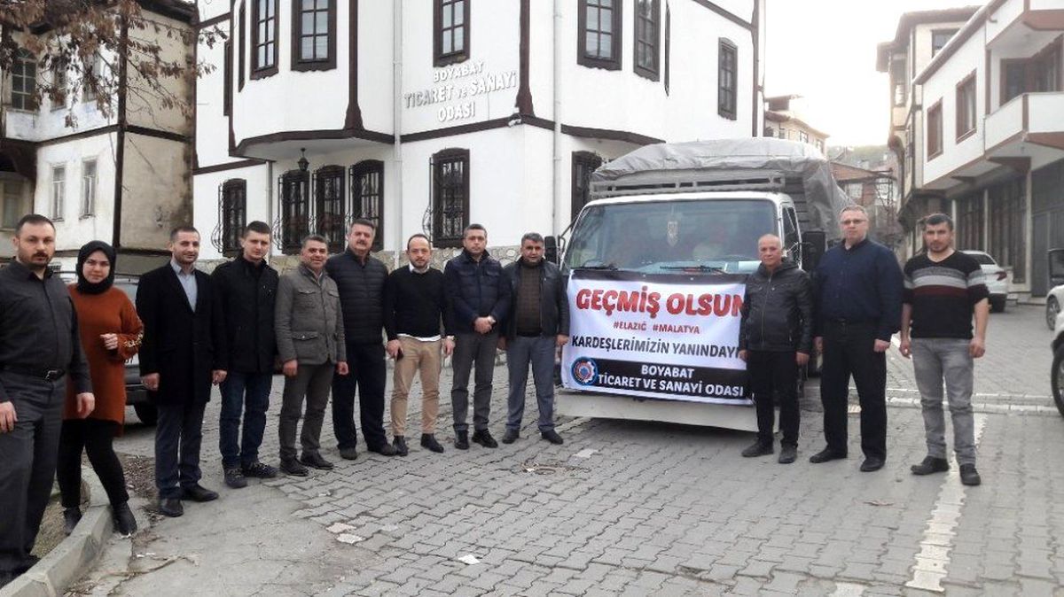 Boyabat\'tan depremzedelere yardım eli