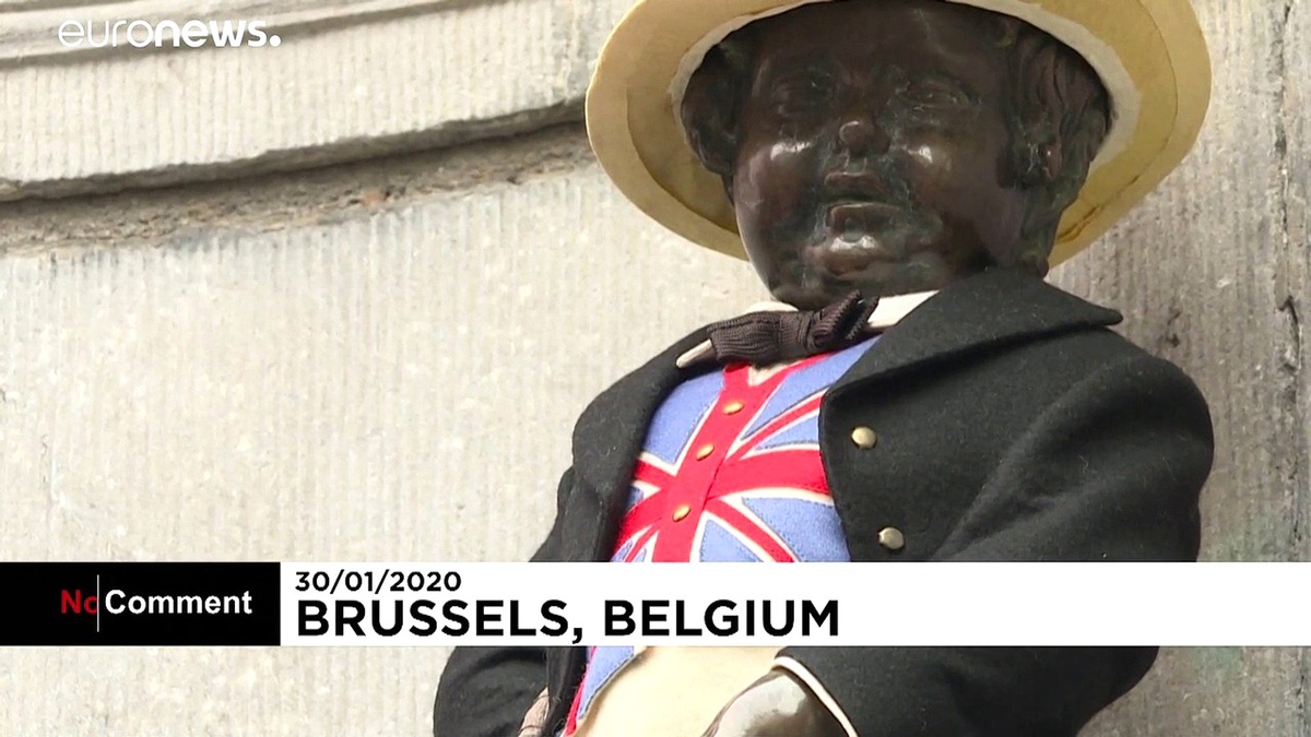 Brüksel\'in simgelerinden İşeyen Çocuk heykeli Brexit anısına \'İngiliz kılığına\' büründü