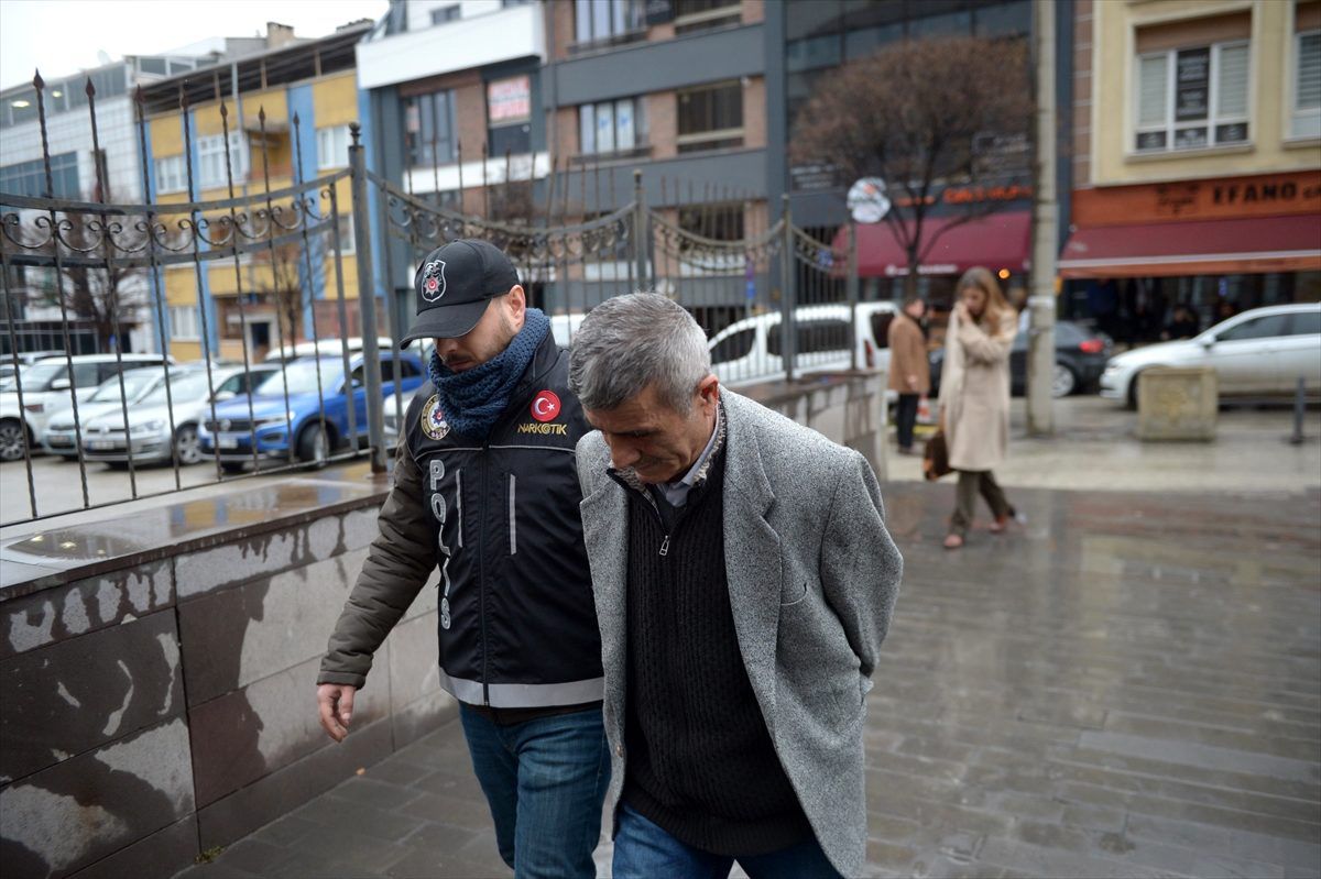 Eskişehir\'de uyuşturucu operasyonunda 8 şüpheli yakalandı