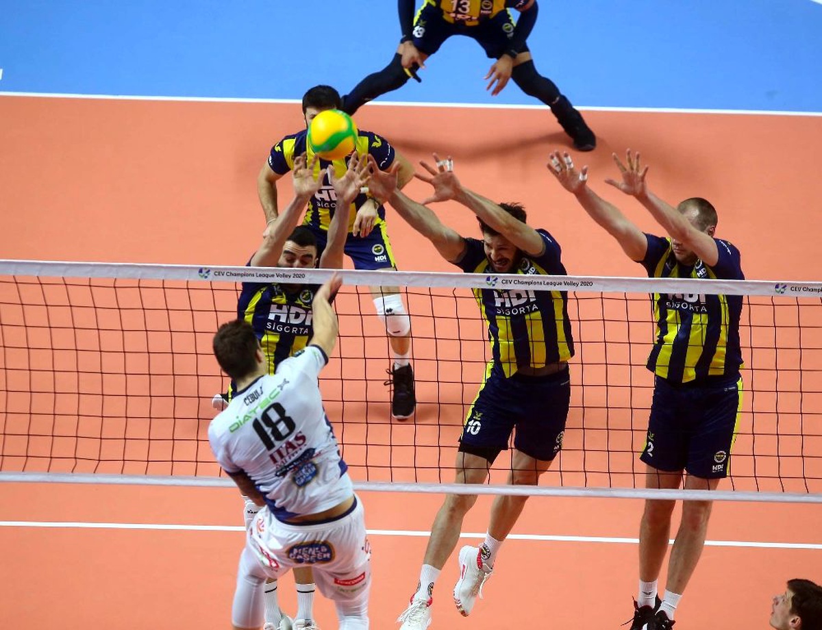 Fenerbahçe HDI Sigorta, Trentino Itas\'a 3-1 mağlup oldu