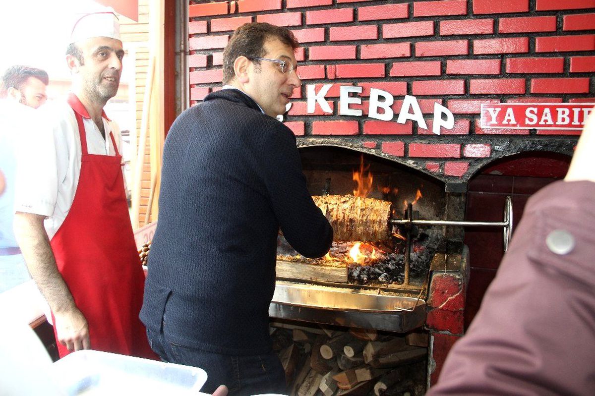 İmamoğlu Erzurum\'da çağ kebabı kesti