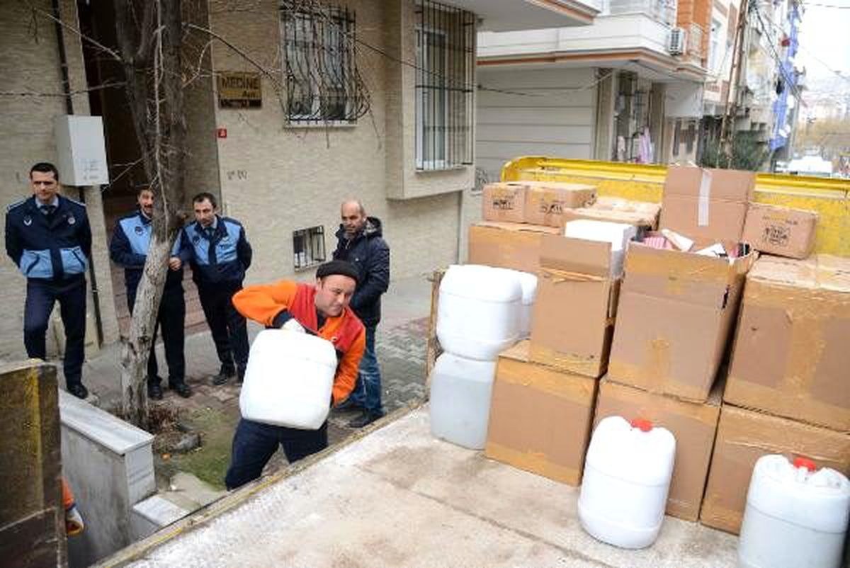 İstanbul Bahçelievler\'de sahte parfüm operasyonu