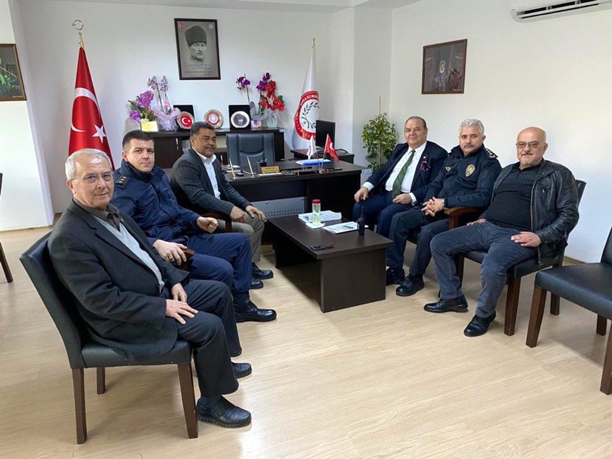 Kaymakam Yıldız Muhtarlar Federasyonunu ziyaret etti