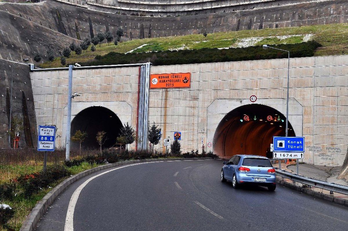 Konak Tüneli\'nin sorumluluğu büyükşehir belediyesinde