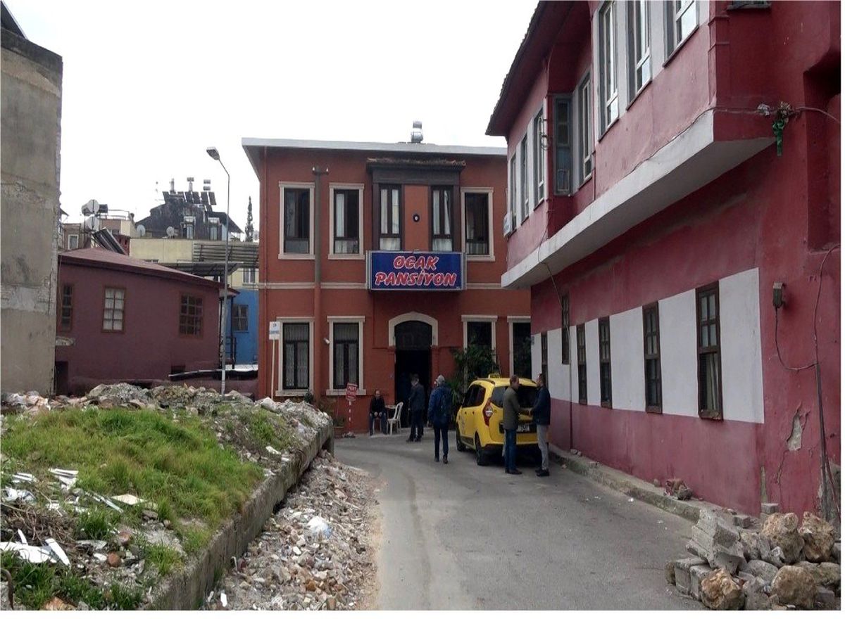 Konakladığı pansiyonda ölü bulundu