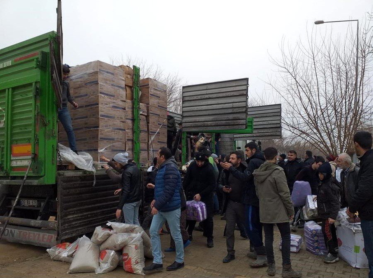 KTSO ve LTSO\'nun yardım tırı depremzedelere ulaştı