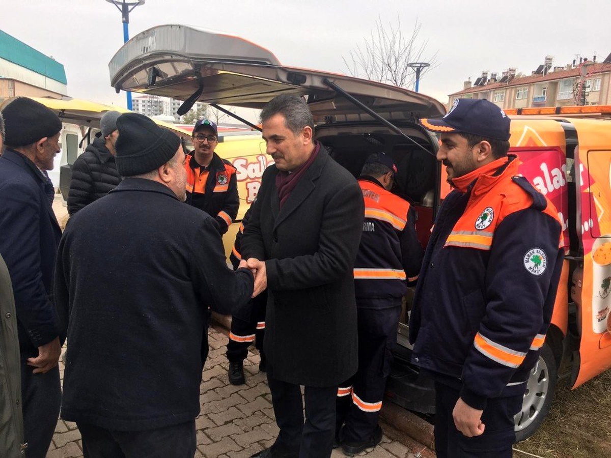 Mamak Belediyesi\'nden Elazığ\'a yardım tırı
