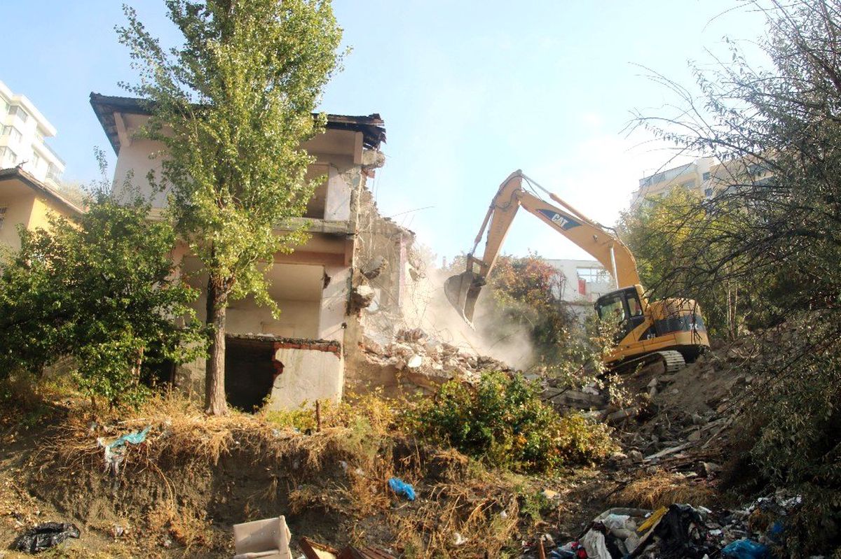 Planlı bir Çankaya için gecekondular yıkılıyor