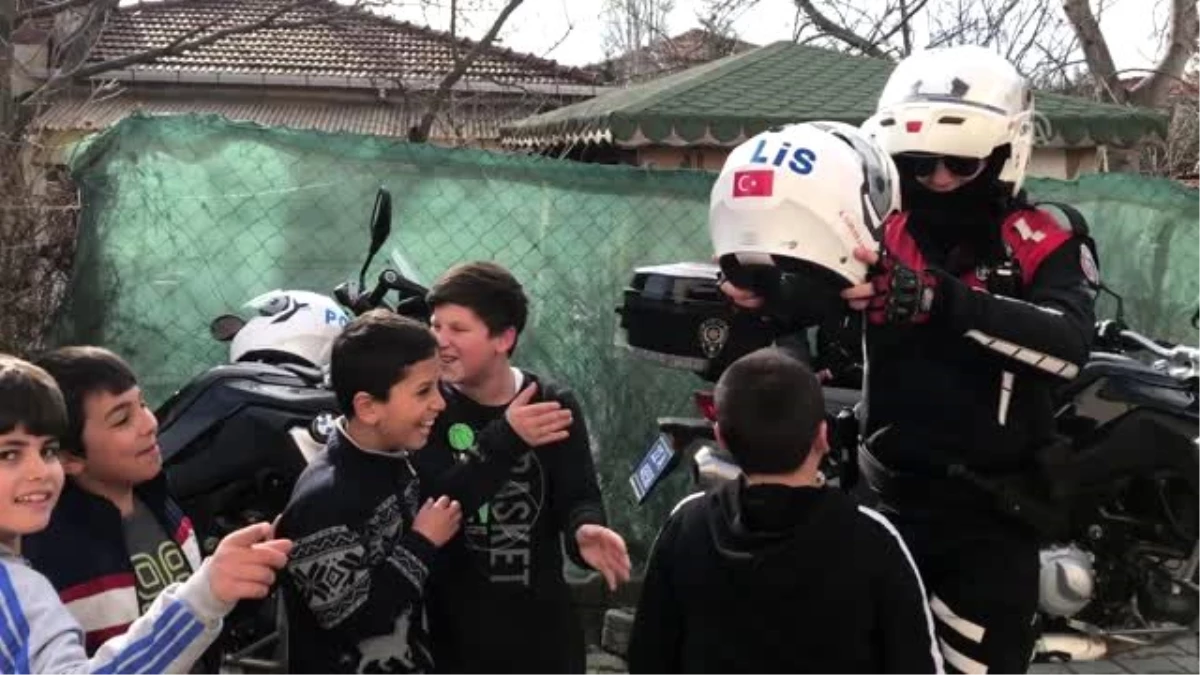 Polis, çocukların "motosiklete binme hayali"ni gerçekleştirdi