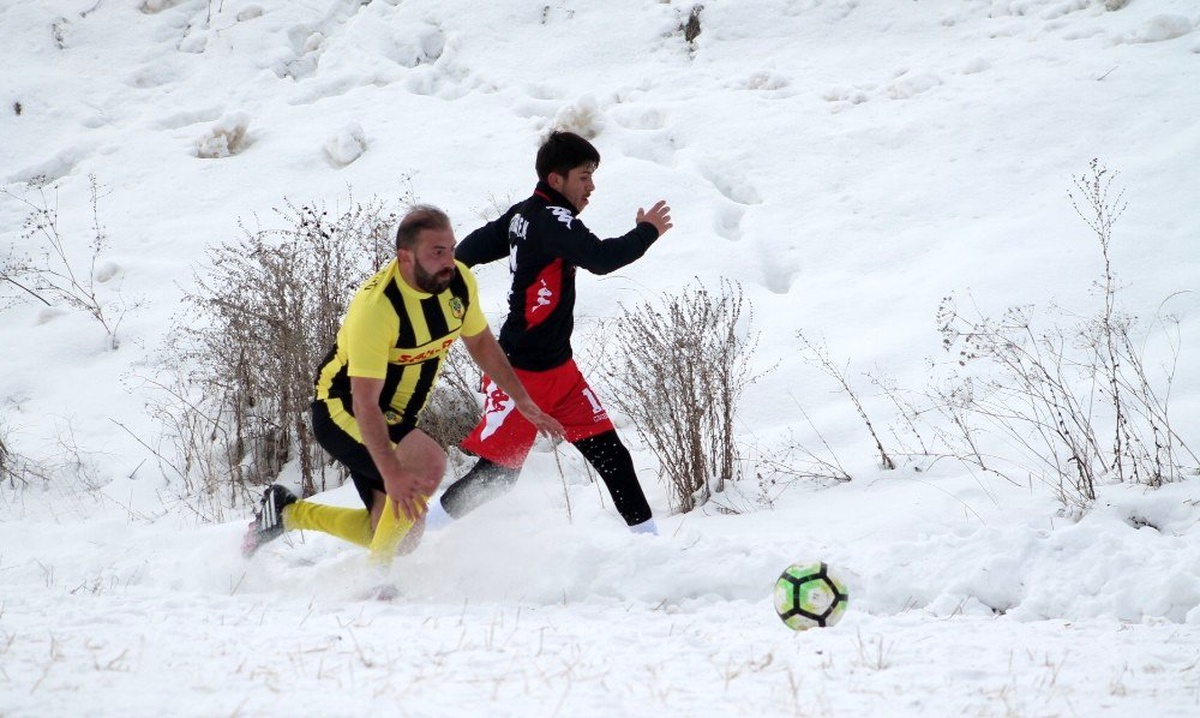 Şehidin anısına düzenlene futbol turnuvasının şampiyonu Çatıksu Taşlıbend Spor oldu