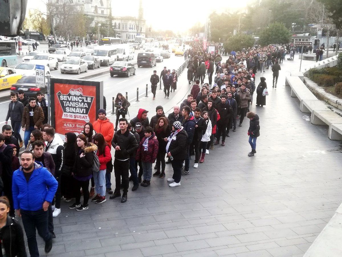 Vodafone Park\'ta izdiham