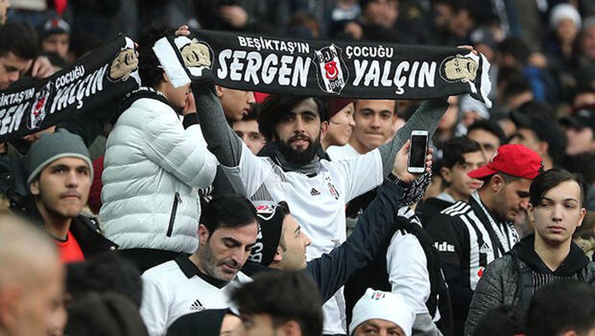 Vodafone Park\'ta Sergen Yalçın\'ın imza töreni