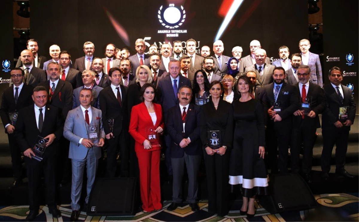 ATO başkanı Baran, ödülünü Cumhurbaşkanı Erdoğan\'dan aldı