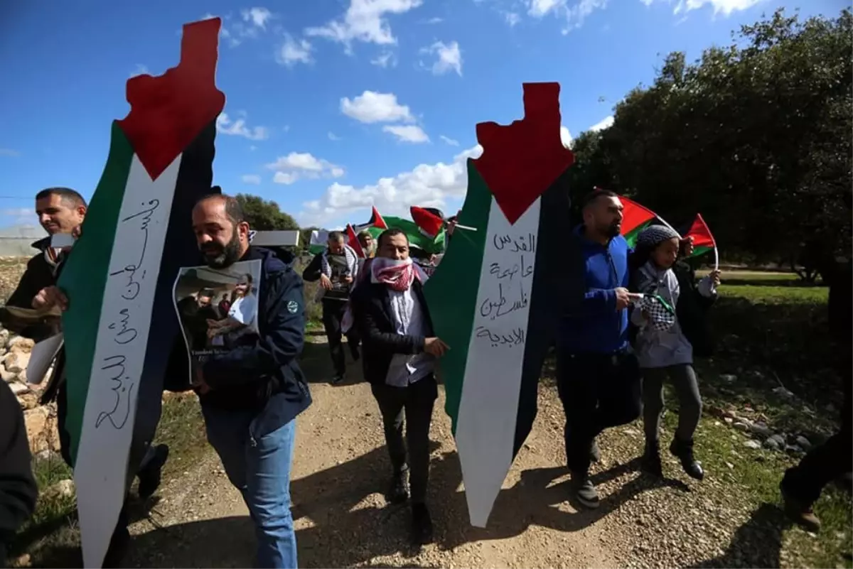 Batı Şeria\'da ABD karşıtı protesto: 48 yaralı