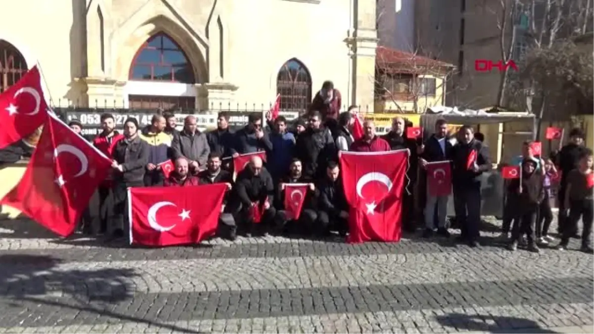 Çanakkale\'de, türk bayrağını yırtan yunan vekile tepki