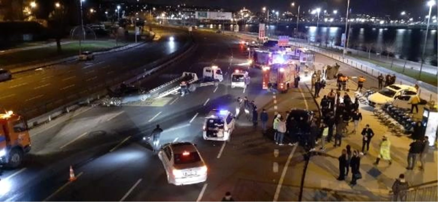 Fatih\'te zincirleme trafik kazası: 6 yaralı (1)