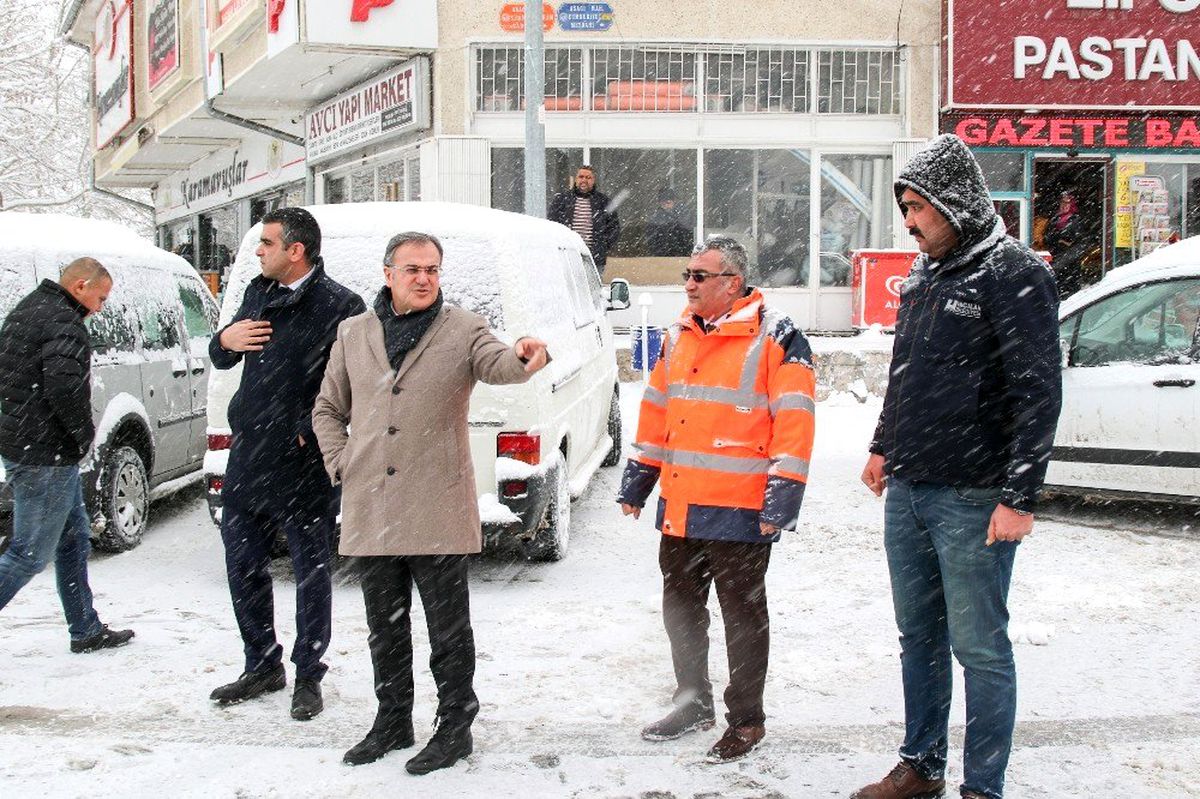 Hacılar beyaza büründü
