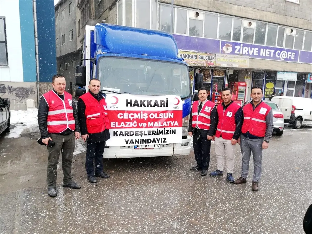 Hakkari\'den depremzedelere yardım eli