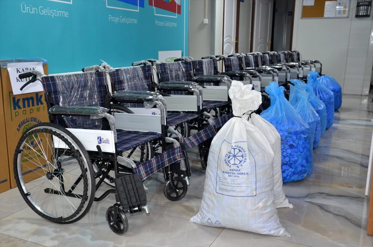 Kahramanmaraş\'ta 300 bin mavi kapak 10 engelliye tekerlekli sandalye oldu