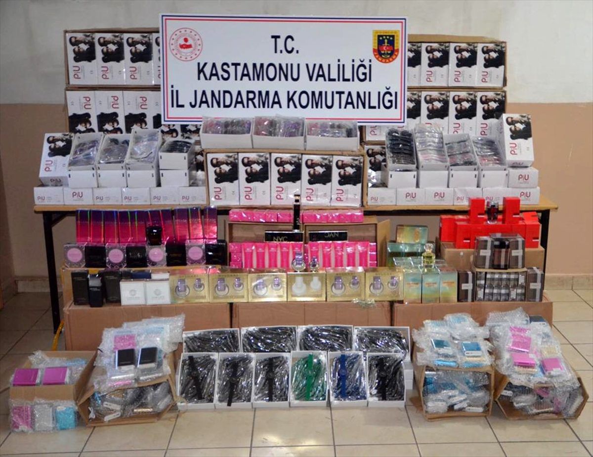 Kargo aracında 18383 parça gümrük kaçağı eşya ele geçirildi