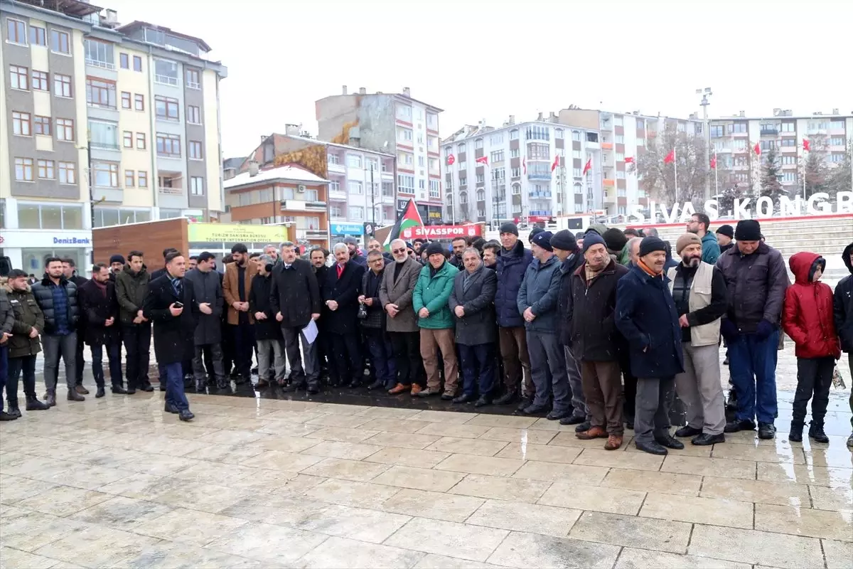 Kayseri ve Sivas\'ta Trump\'ın sözde Orta Doğu barış planı protesto edildi