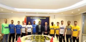 MKE Ankaragücü, 15 yeni isim için imza töreni düzenledi