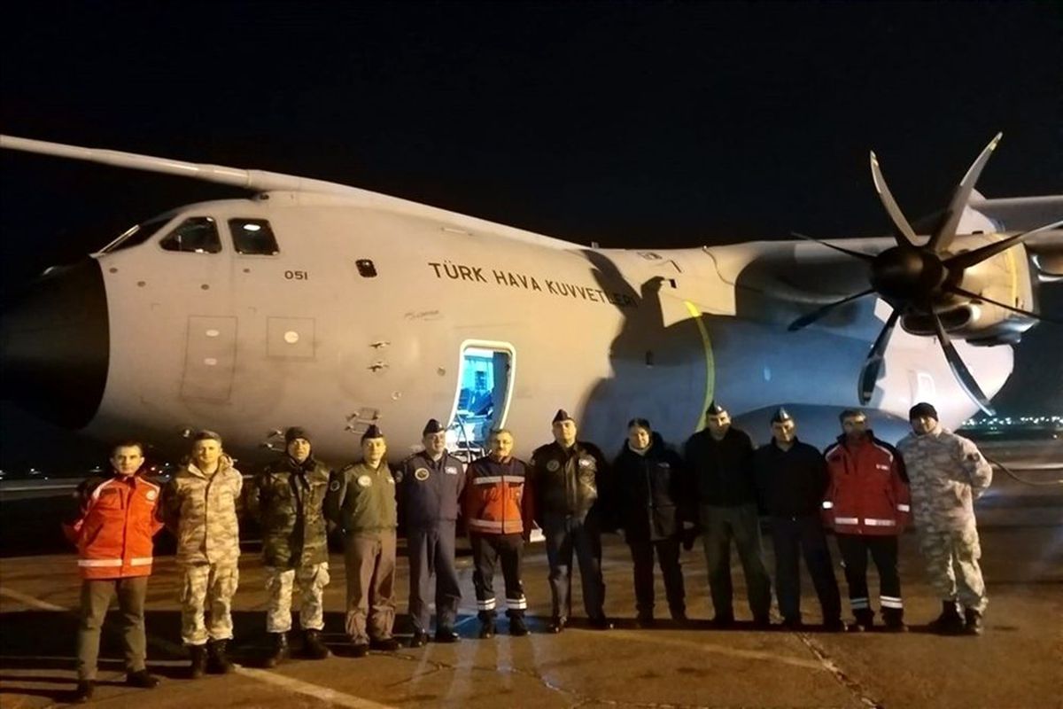 Moğolistan\'dan yakıt alan "Uçan Kale" Vuhan\'a gidiyor