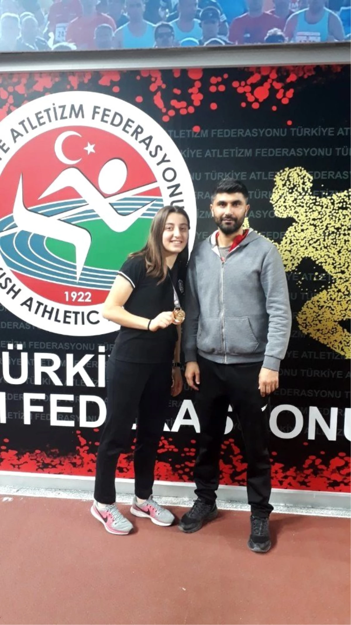 Rekorları kıran Yaren Türkiye Şampiyonu oldu