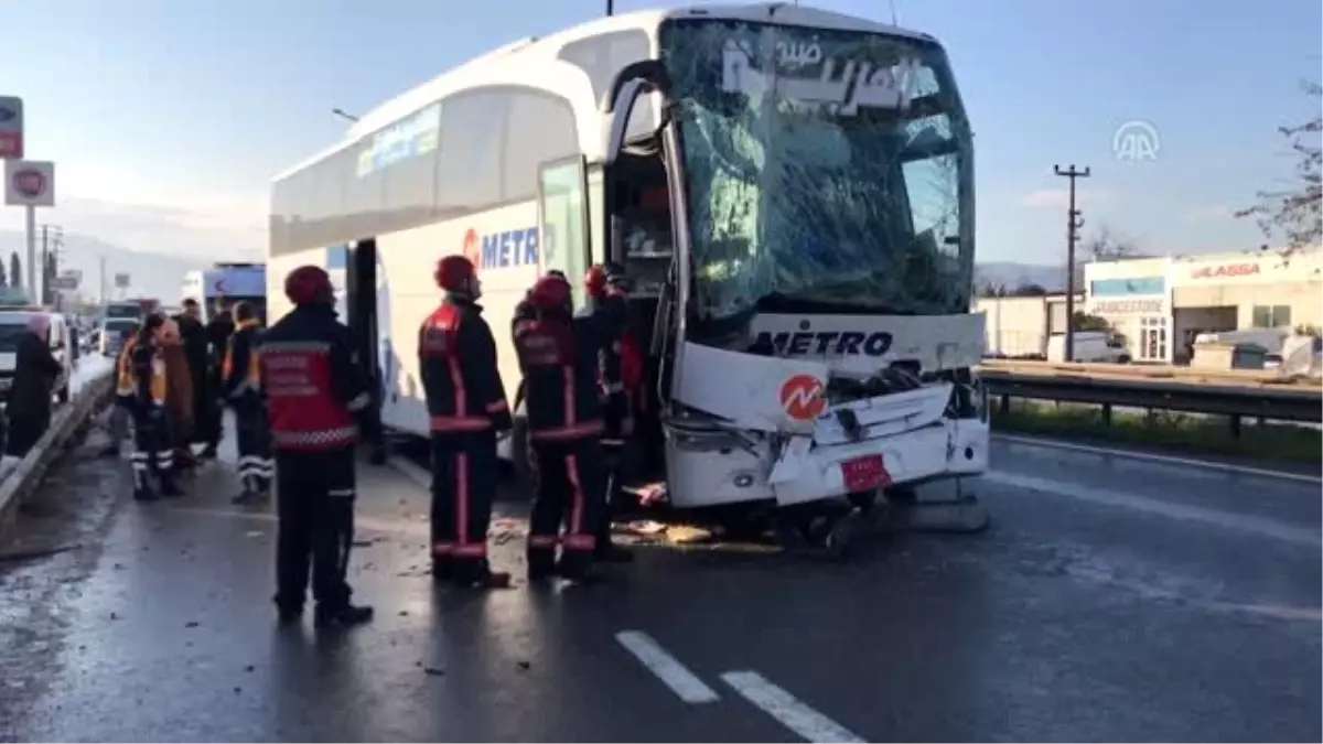 Sakarya\'da trafik kazası : 6 yaralı