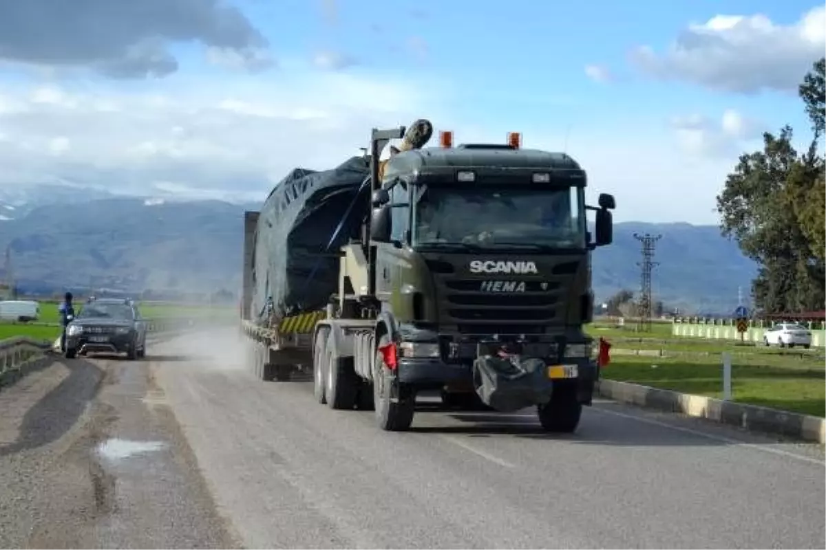 Suriye sınırına askeri sevkiyat devam ediyor