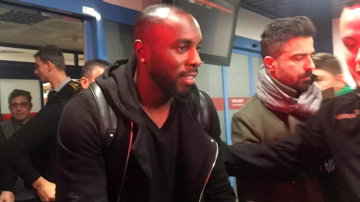 Trabzonspor, Messias ile 1,5 yıllığına anlaşıldığını KAP\'a bildirdi