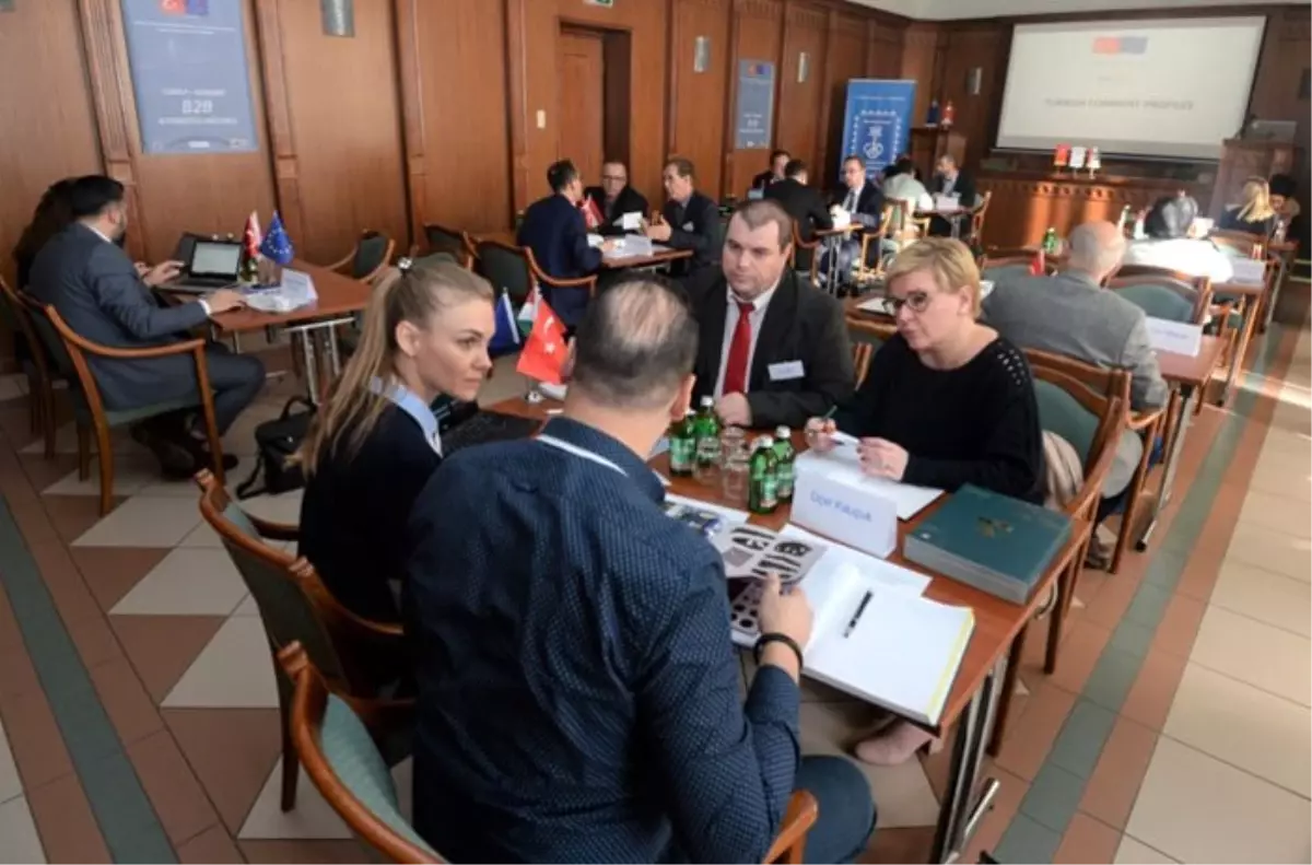 “Türk-Macar dostluğu ekonomik ilişkilere olumlu yansıyor”