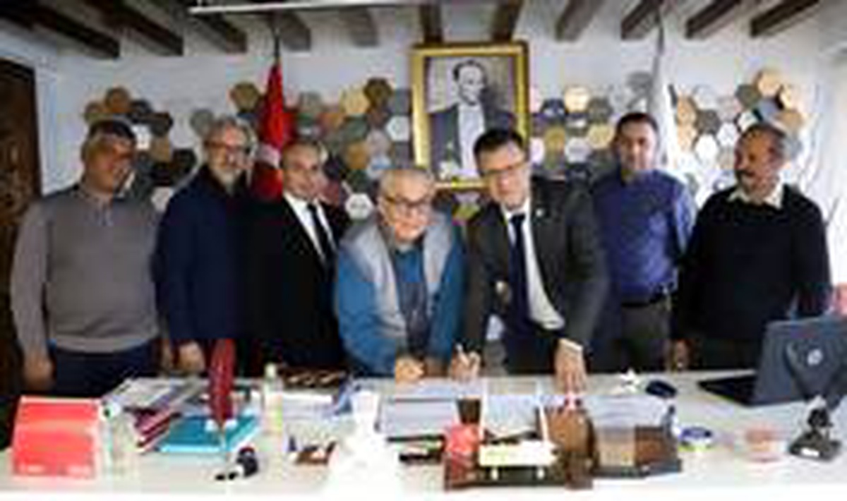 Alaşehir Belediyesi \'Yaşlı Bakım ve Rehabilitasyon\' için kolları sıvadı