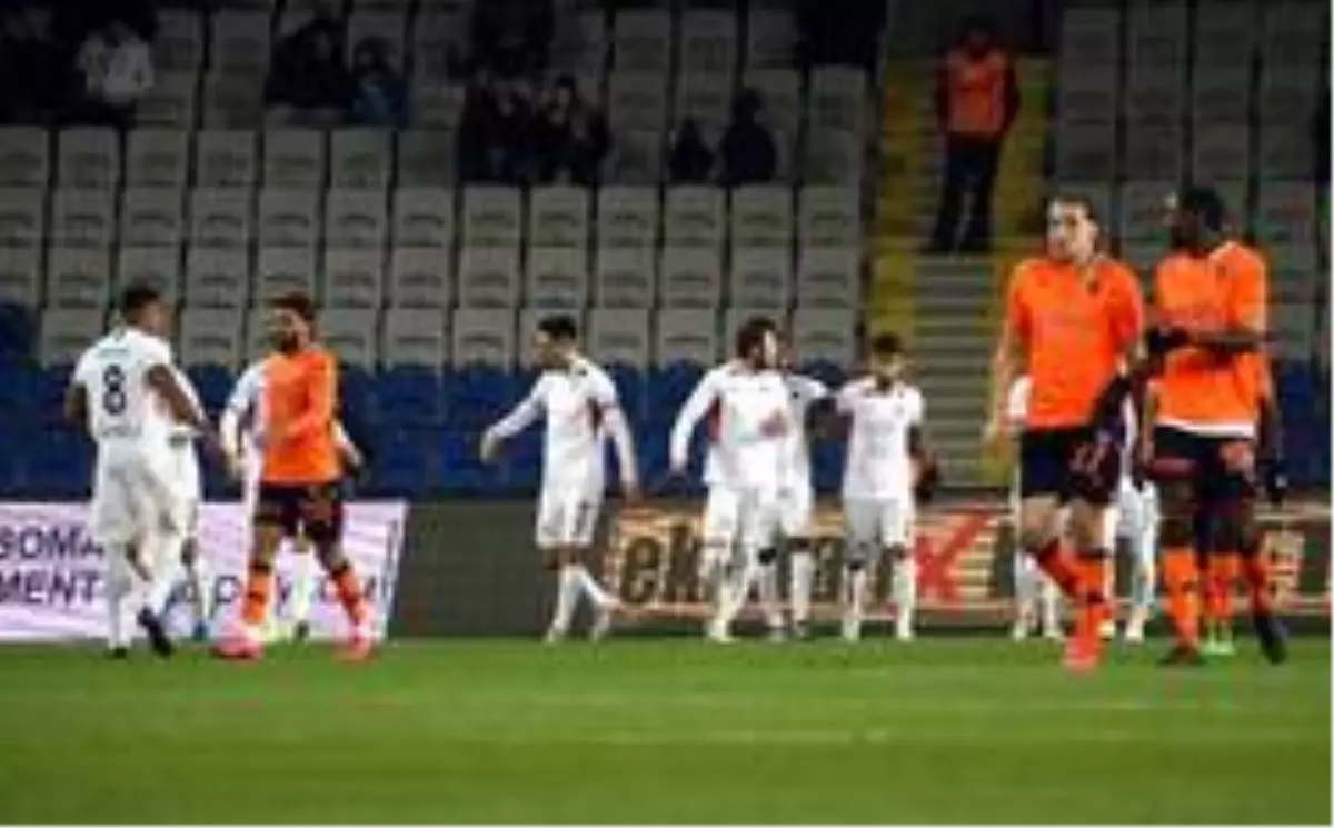 Başakşehir kalesini gole kapatamıyor!