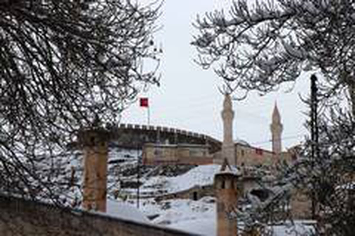 Nevşehir\'de kar manzaraları mest etti